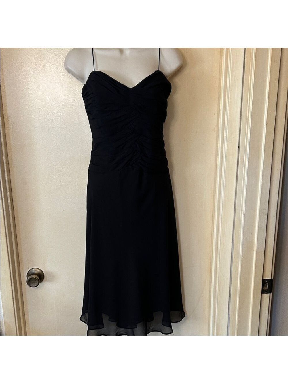 Scarlett Elegant Black Ruched Midi Dress size 6